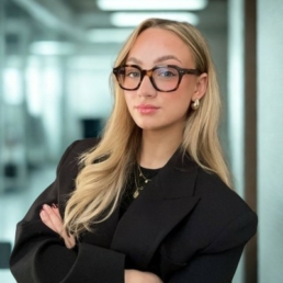 Emeline Garnier, Business Developer AlumnEye